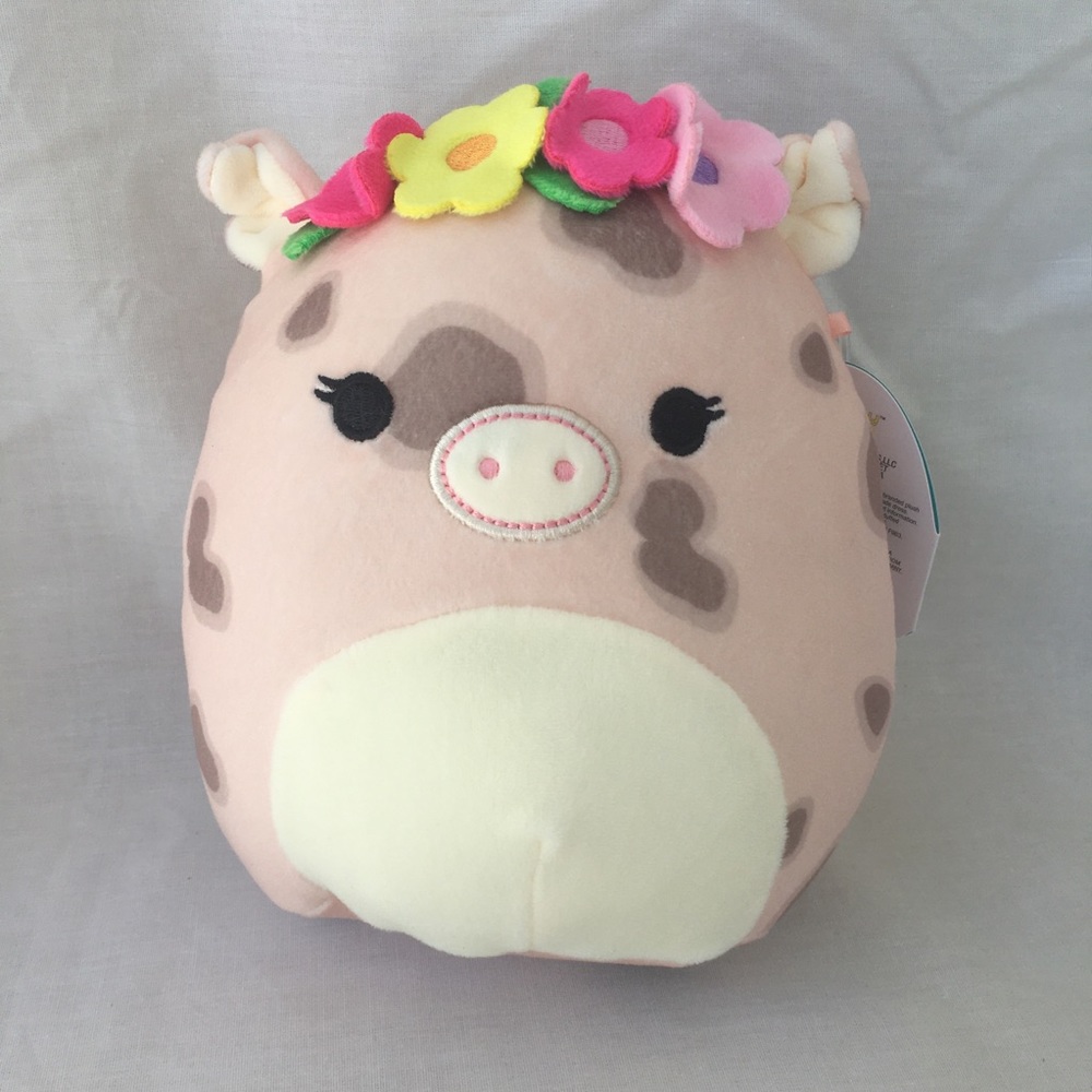 Aquitaine the Pig with Flower Crown Squishmallow 7.5” NWT